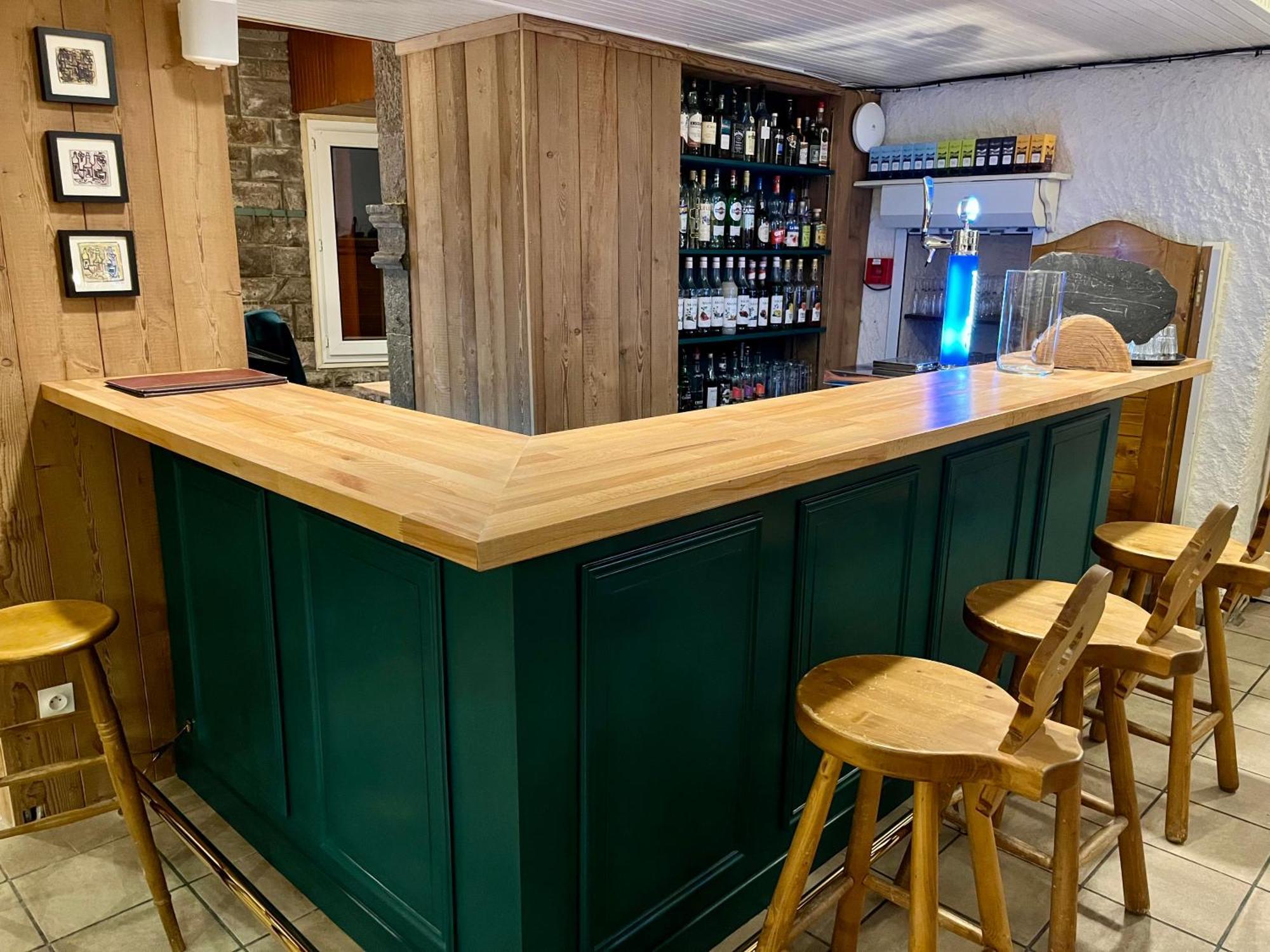 勒克罗餐厅酒店 贝斯和圣阿纳斯泰斯 外观 照片